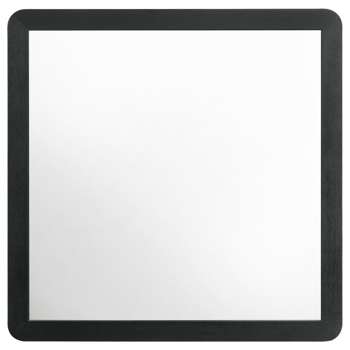 Cavelle 4 & 5 Piece Bedroom Set Queen & E.King