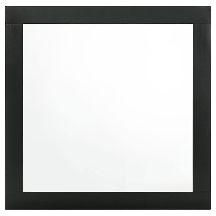 Caraway 4 Pc & Pc E.King, Cal.King, & Queen Bedroom Set Black & White