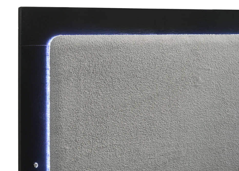 Caraway California King, E.King, & Queen Bed Black & White