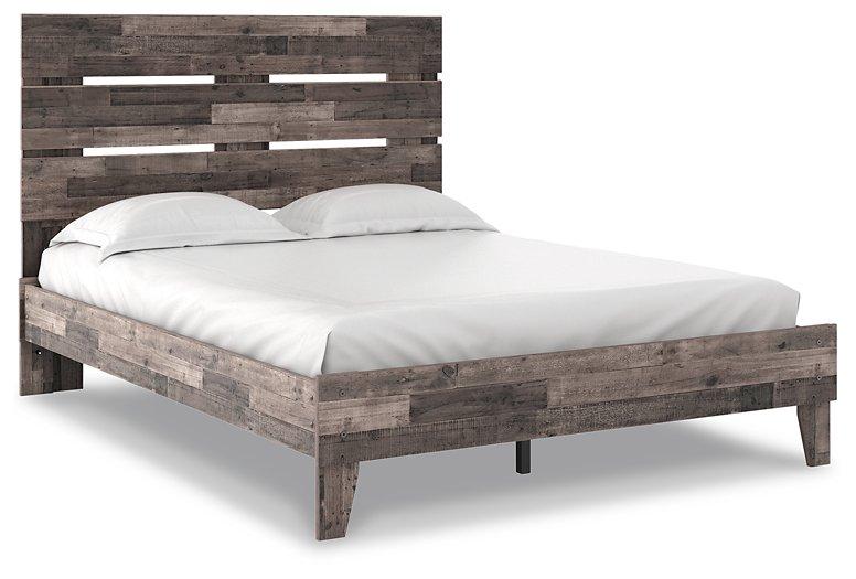 Neilsville Panel Bed