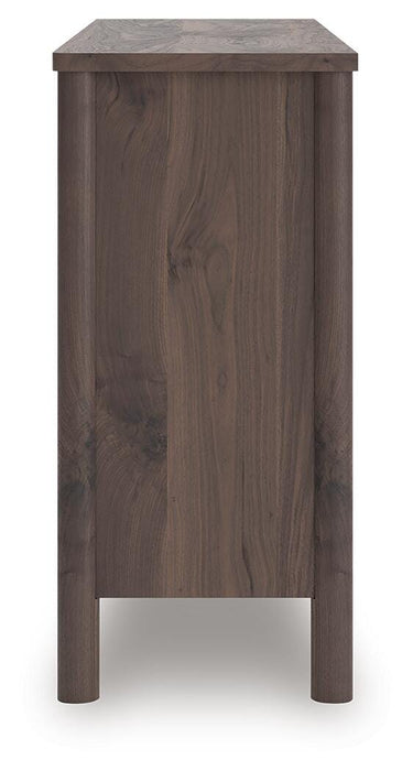 Pamytta Dresser